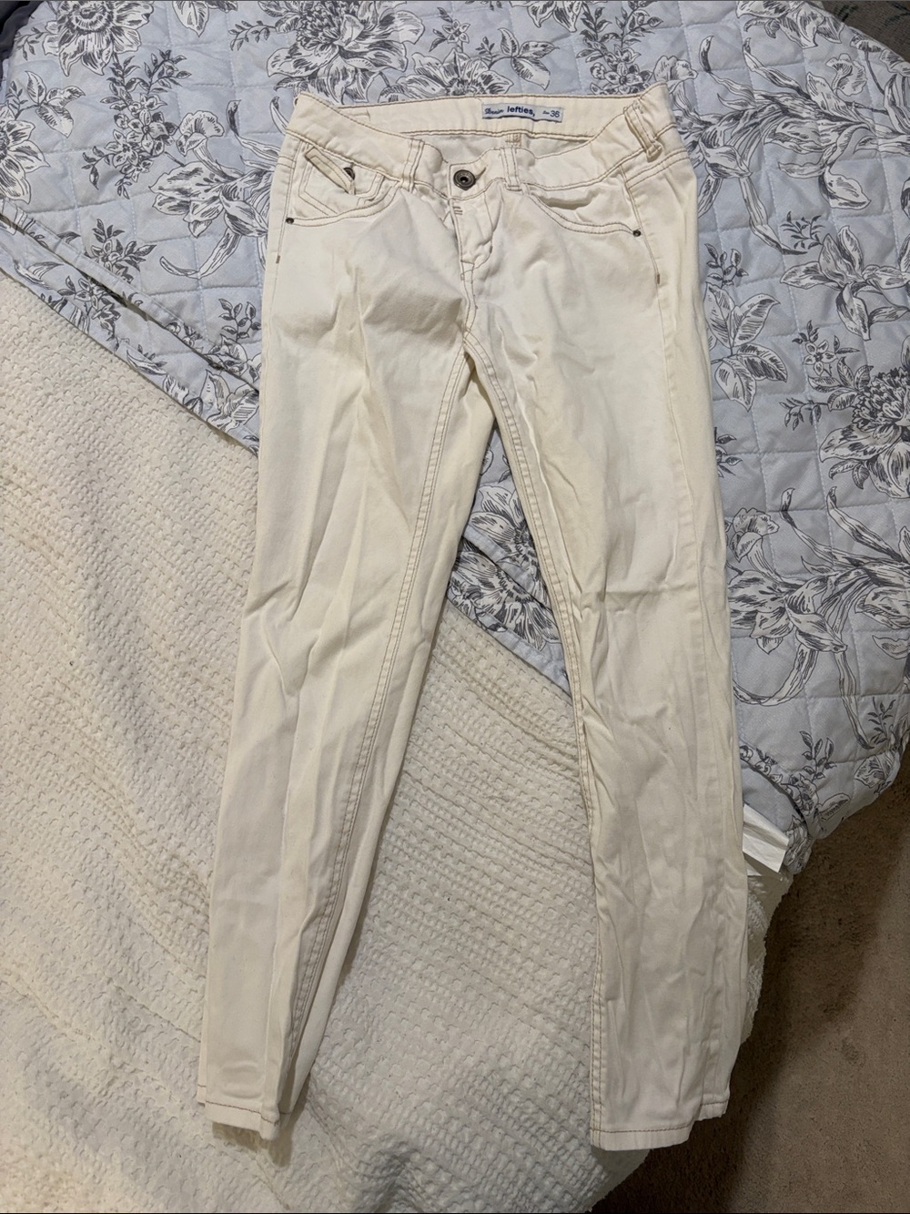 Women’s Slim Fit Cream Jeans